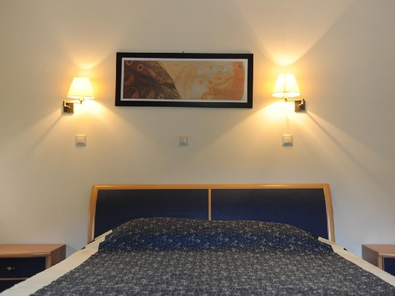 Люкс Премиум (4чел+1)